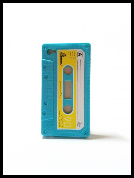 Capa para Iphone 4-Fita K7 Retro-Azul Claro